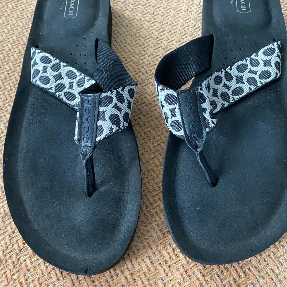 Coach flip flops